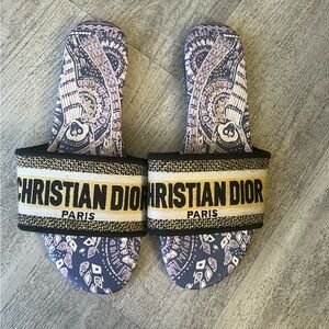 Dior sandals ❌sold❌
